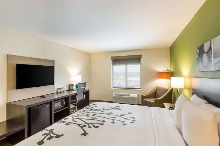 Room 7 of 34