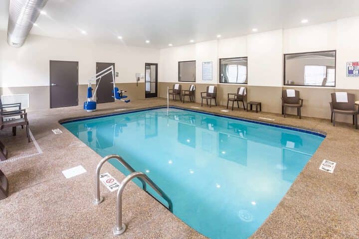 Pool 29 of 34